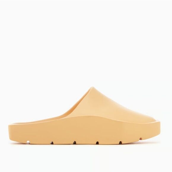 Jordan Hex Mule Slide- Celestial Gold - Picture 7 of 12